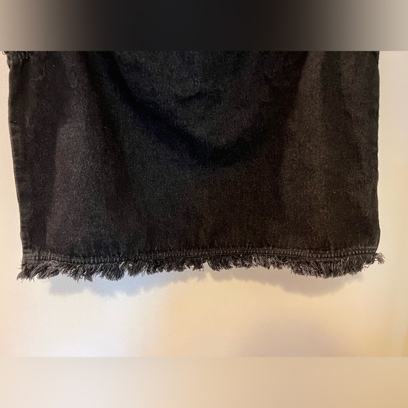 GAP 1969 Black Denim Mock Neck Frayed Raw Hem Jean Shell Sleeveless Tank, Size M - Picture 7 of 8